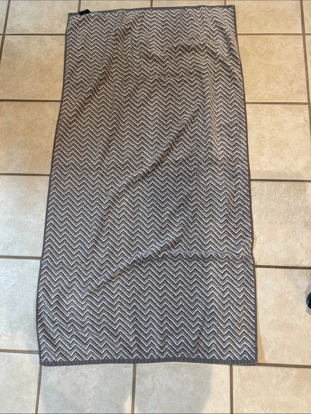 Apt. 9 Bath Towels Gray 2 and Blue 2